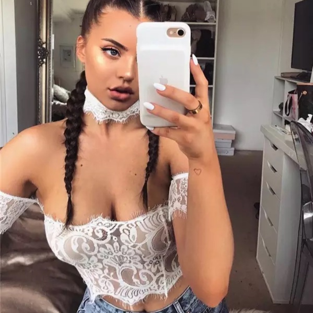 Lace Bandeau Tube Crop Top w/ Choker - Picture 3 of 8